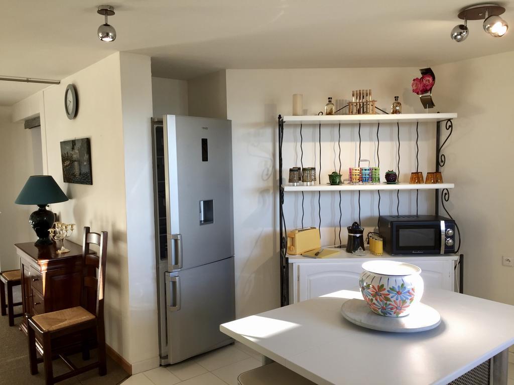 Les Gites De La Maison Bleue D'Estialescq מראה חיצוני תמונה